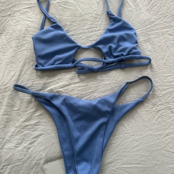 Blue Ribbed Bikini Set - Picture 2 of 2